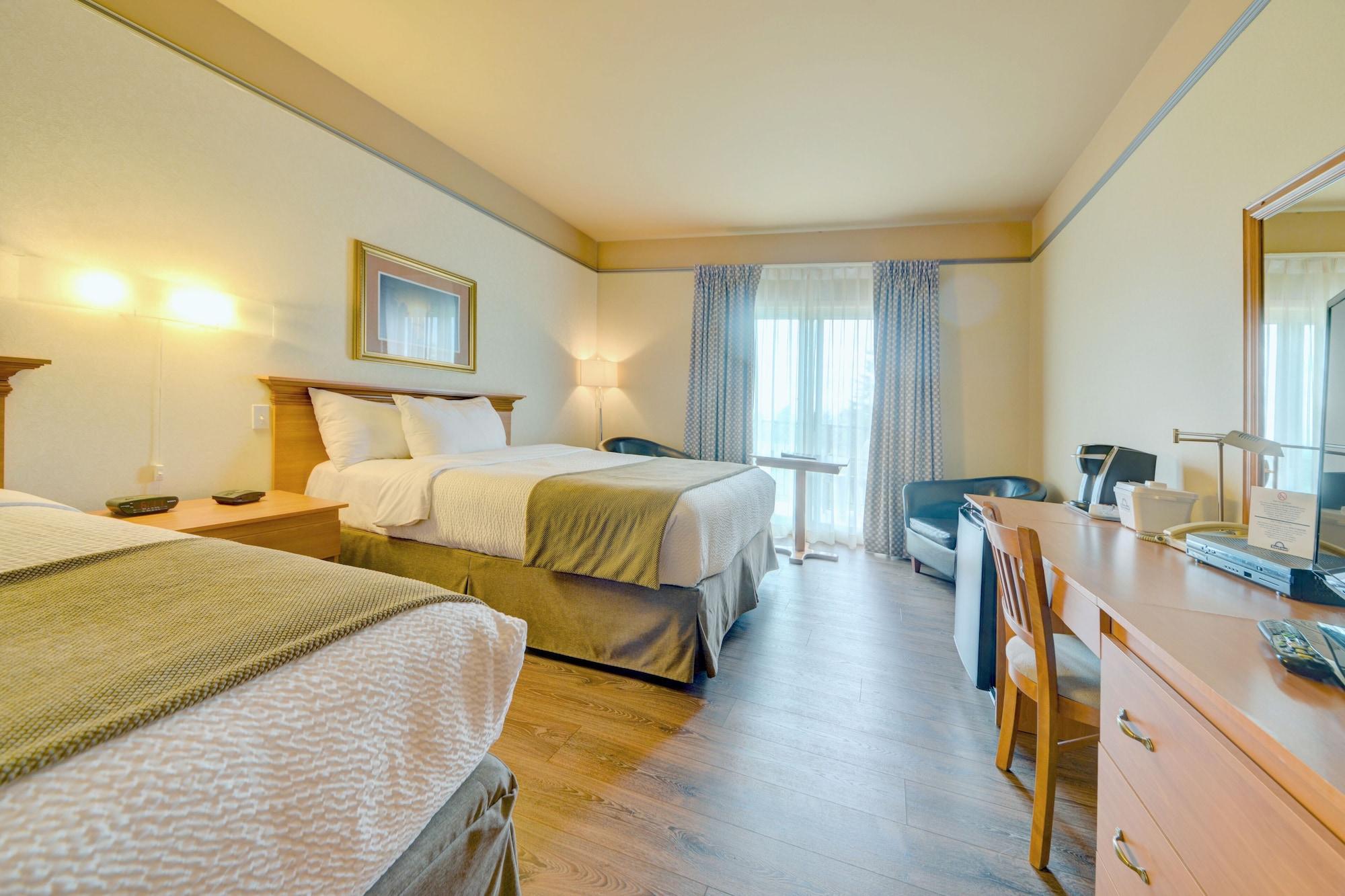 Days Inn By Wyndham Rivière-du-Loup Exteriör bild